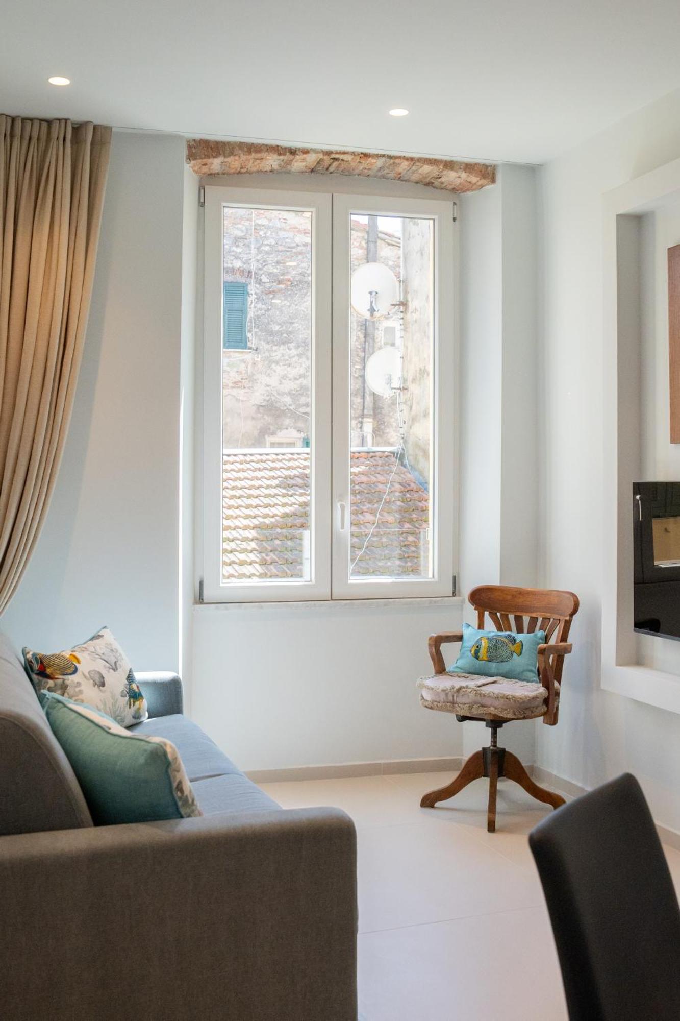 Casa Vacanze Armanda-Suite Леричи Экстерьер фото